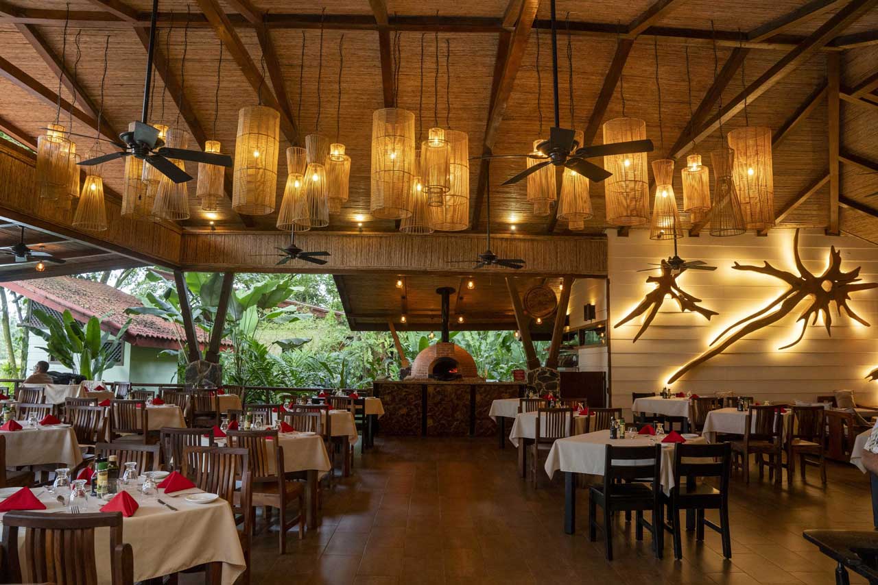 Costa Rica accommodation - Maquenque Lodge - restaurant